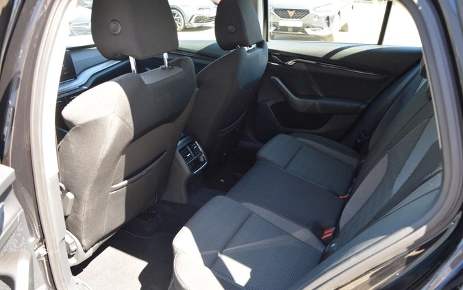 Skoda Octavia cena 109900 przebieg: 75411, rok produkcji 2021 z Dęblin małe 436